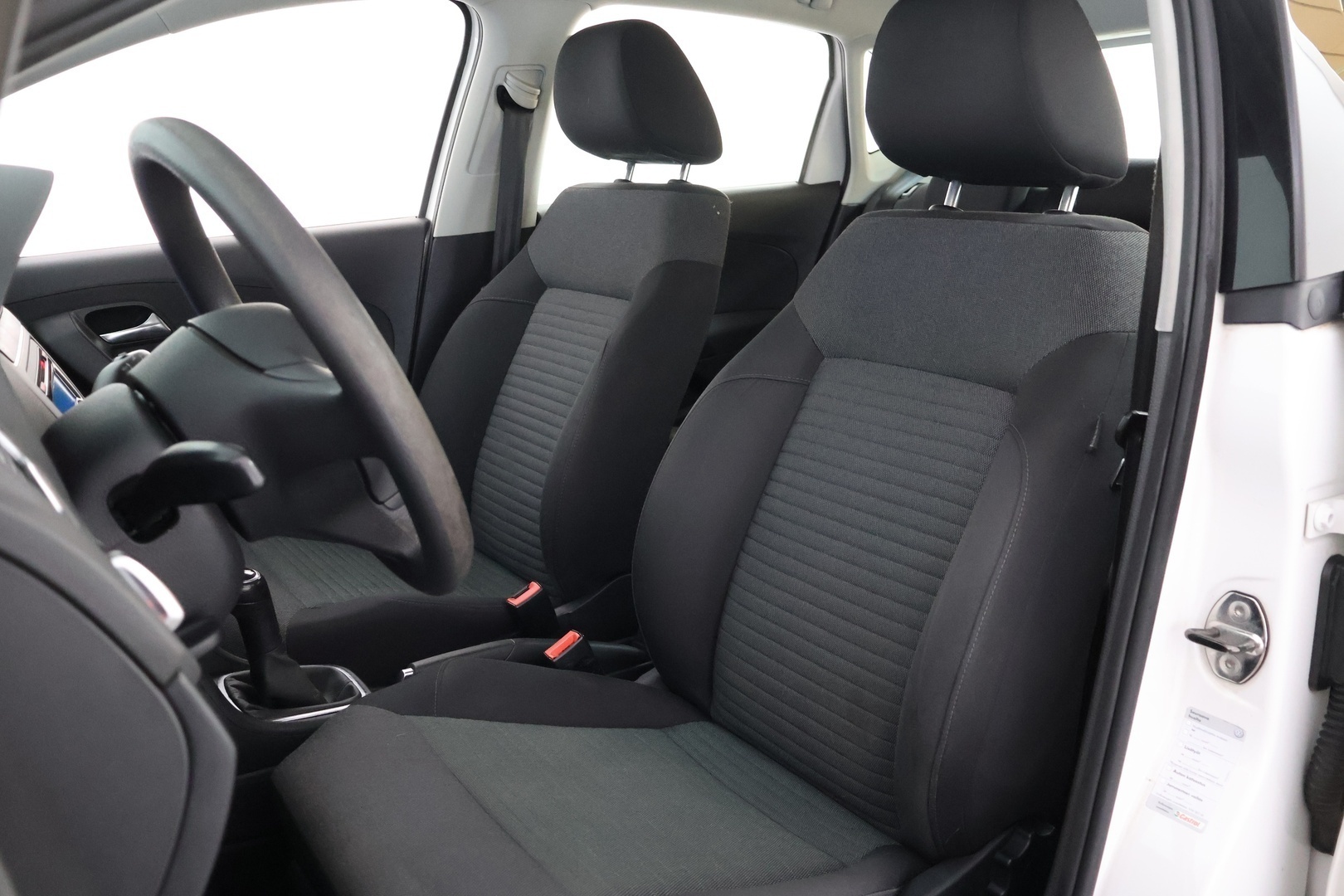 VOLKSWAGEN Polo 2010