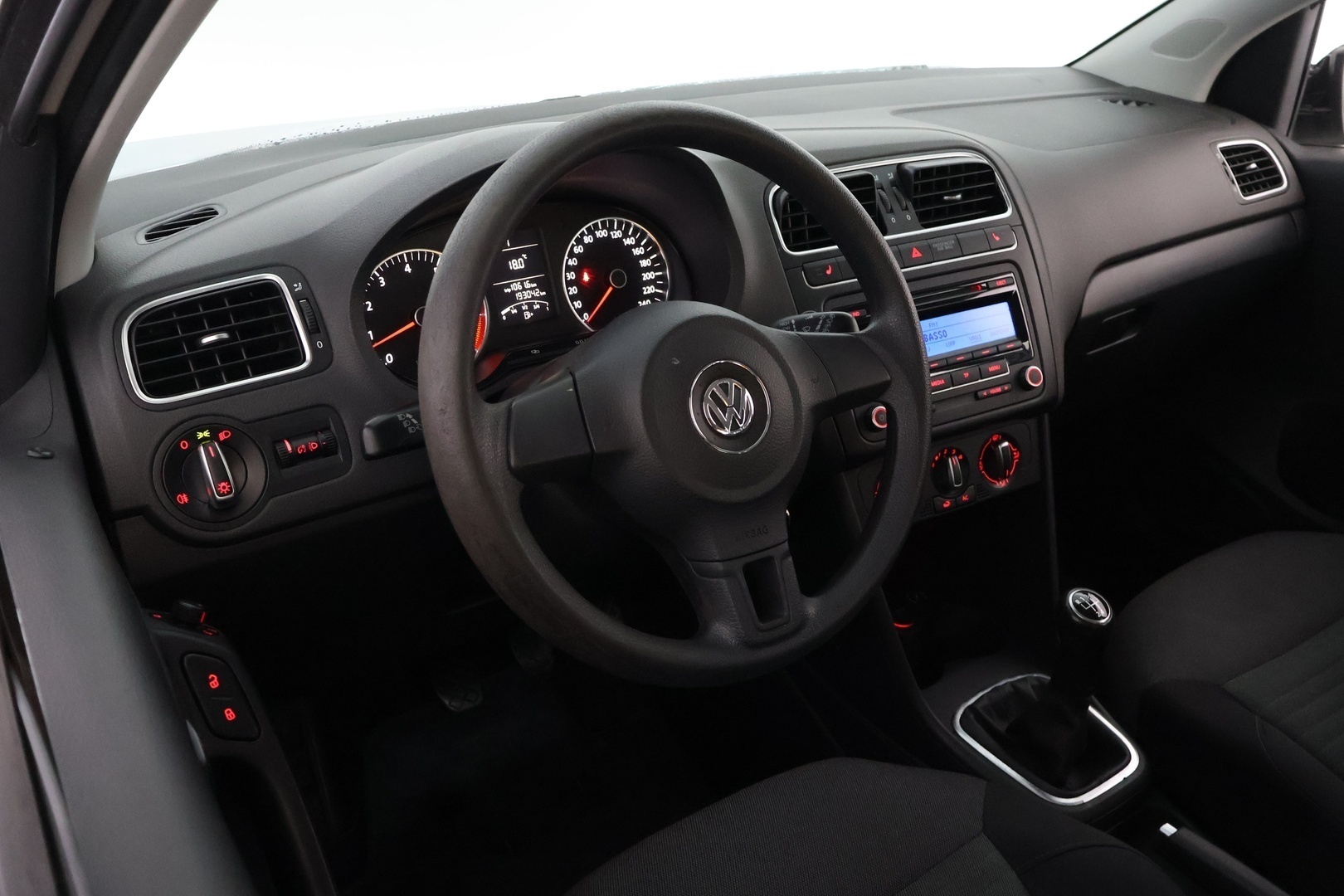 VOLKSWAGEN Polo 2010