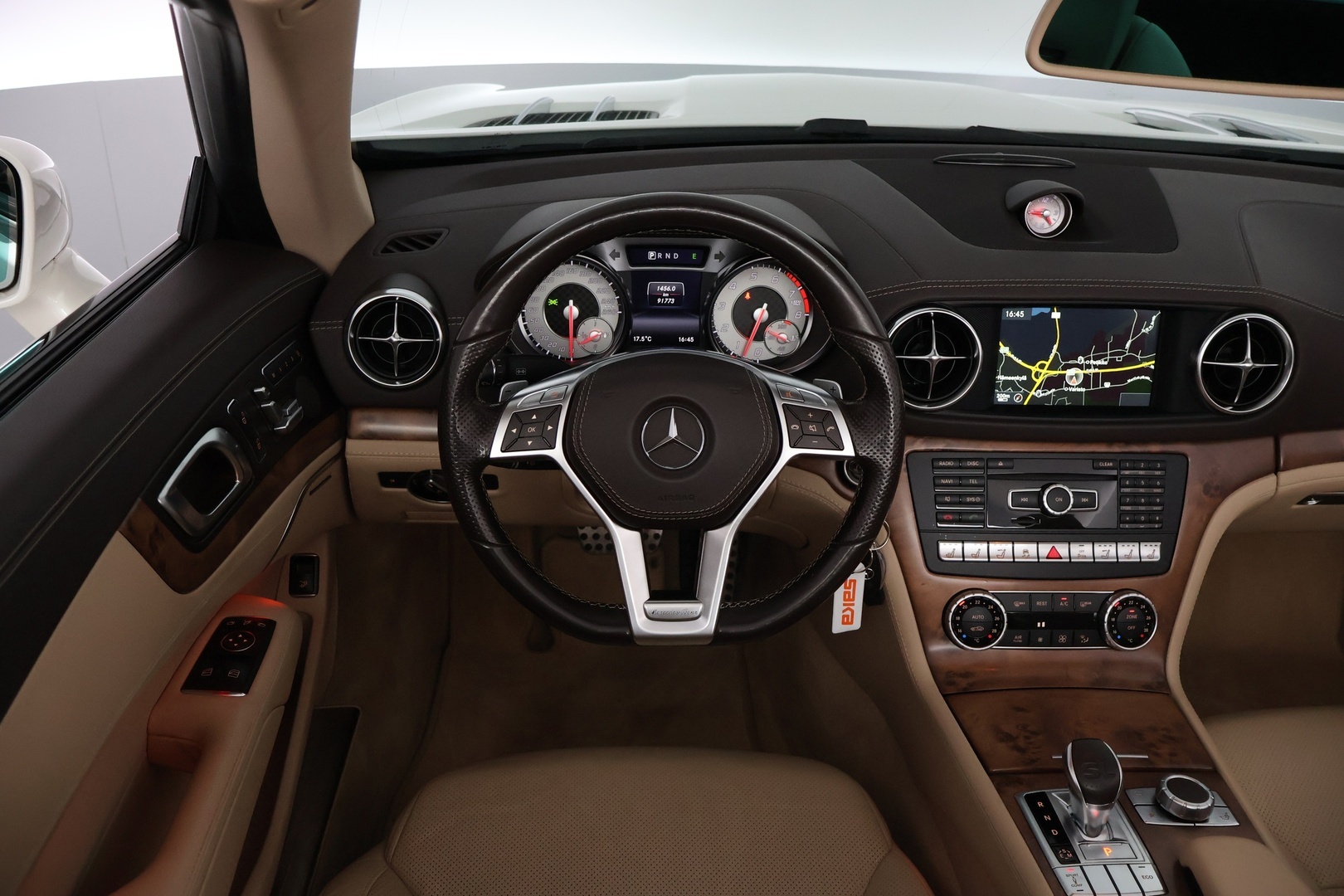 MERCEDES-BENZ SL 2014