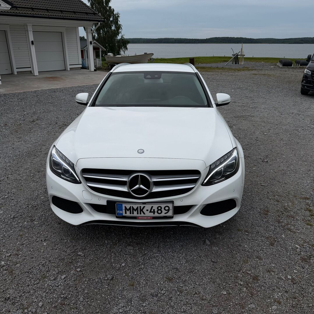 MERCEDES-BENZ C 2015