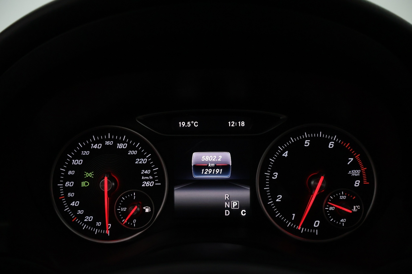MERCEDES-BENZ A 2016