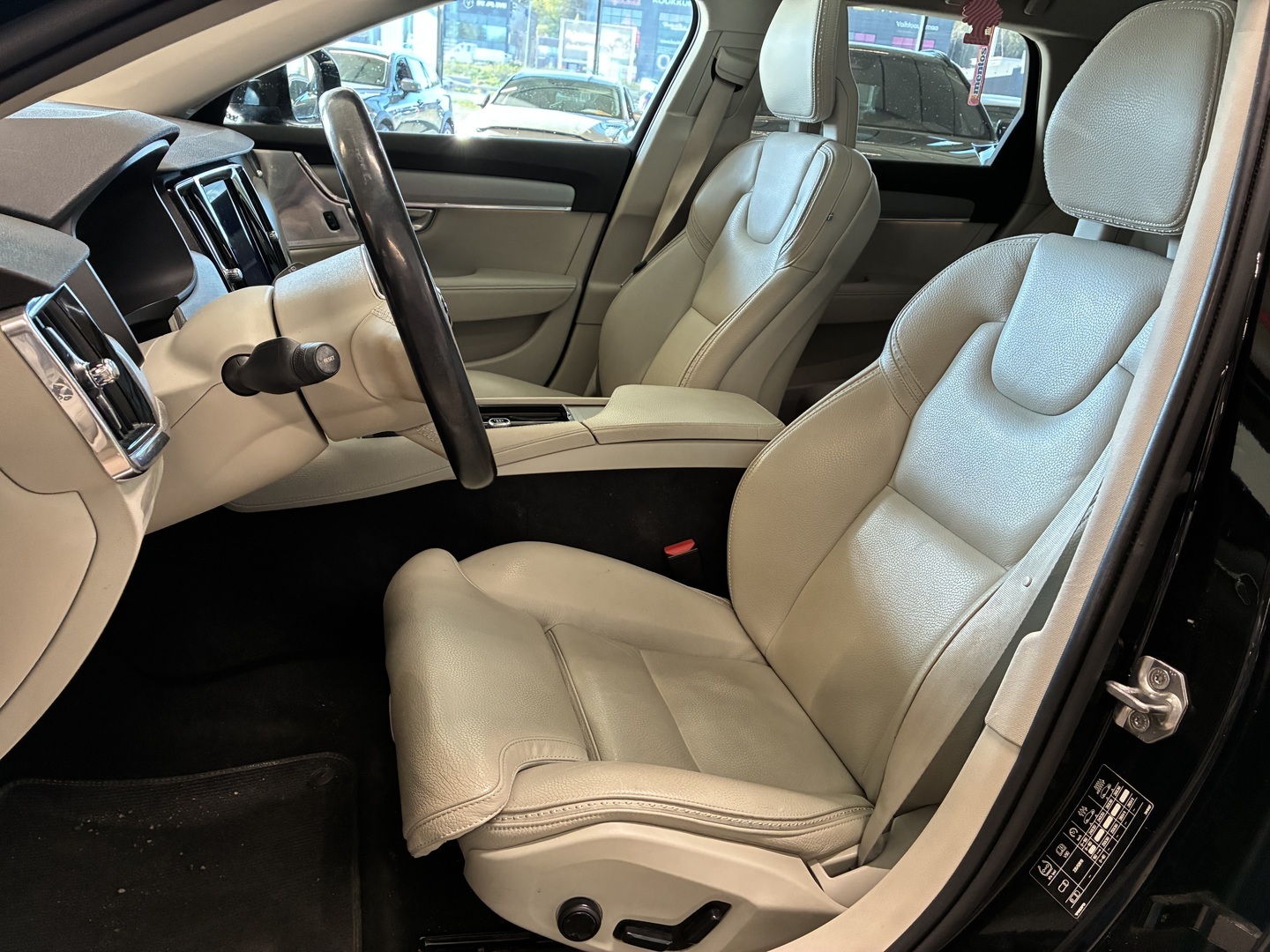 VOLVO V90 Cross Country 2018