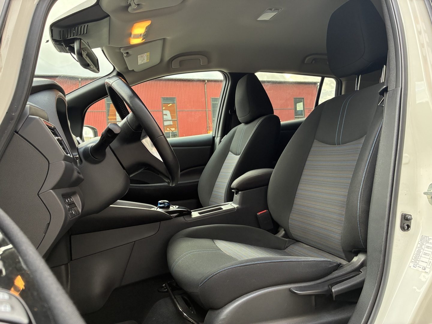 NISSAN Leaf 2023