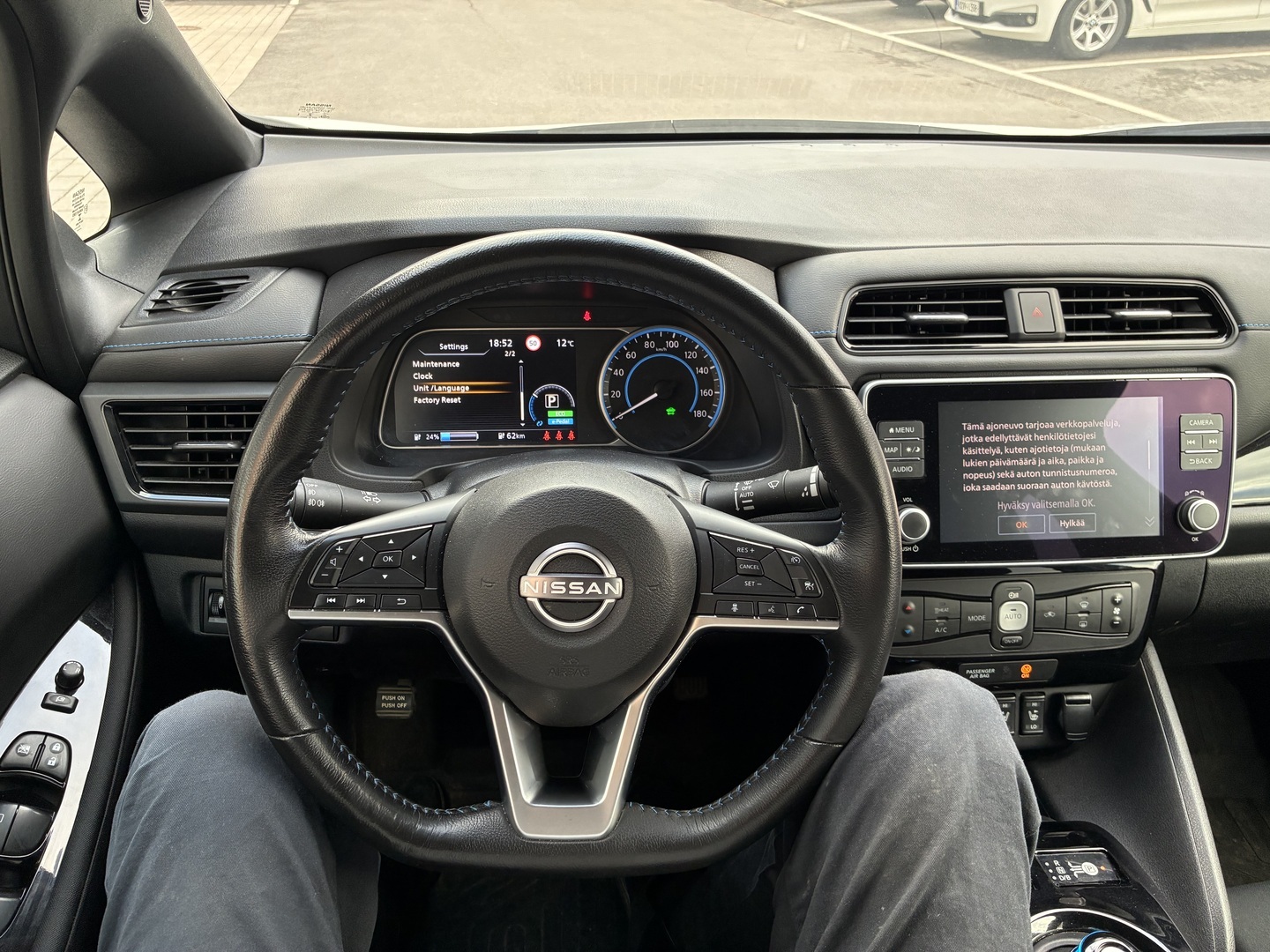 NISSAN Leaf 2023