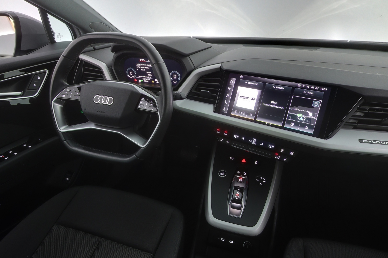 AUDI Q4 e-tron 2023
