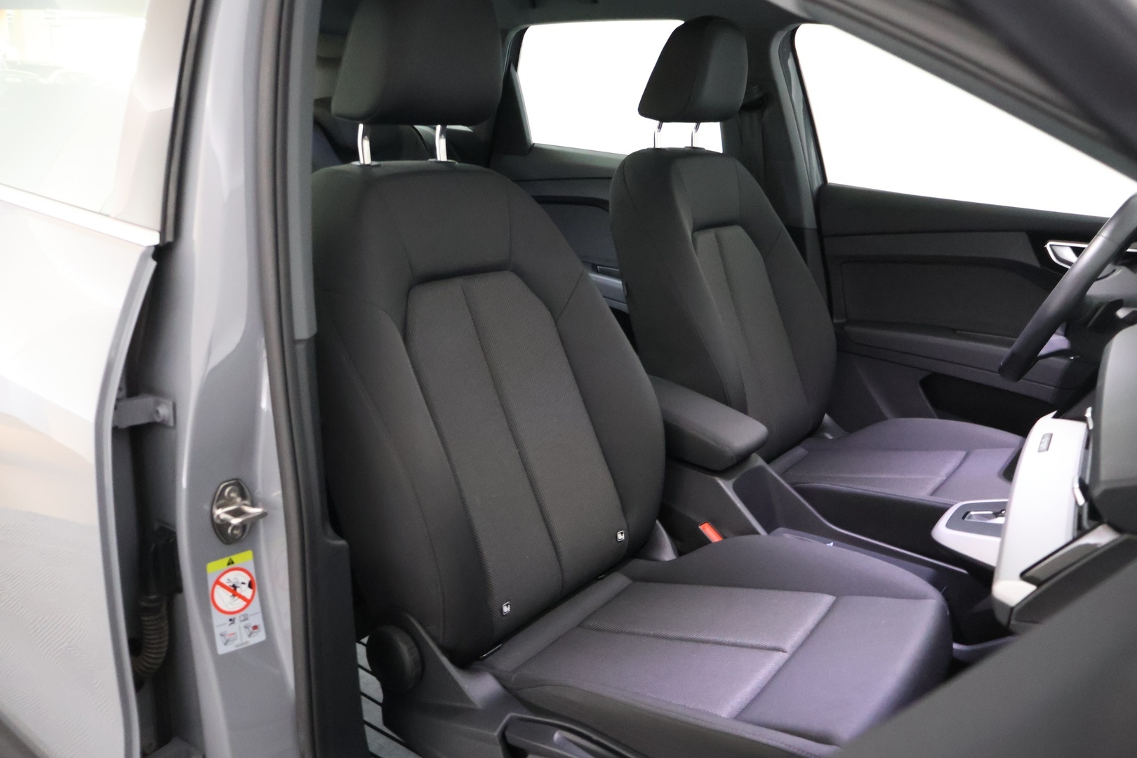 AUDI Q4 e-tron 2023