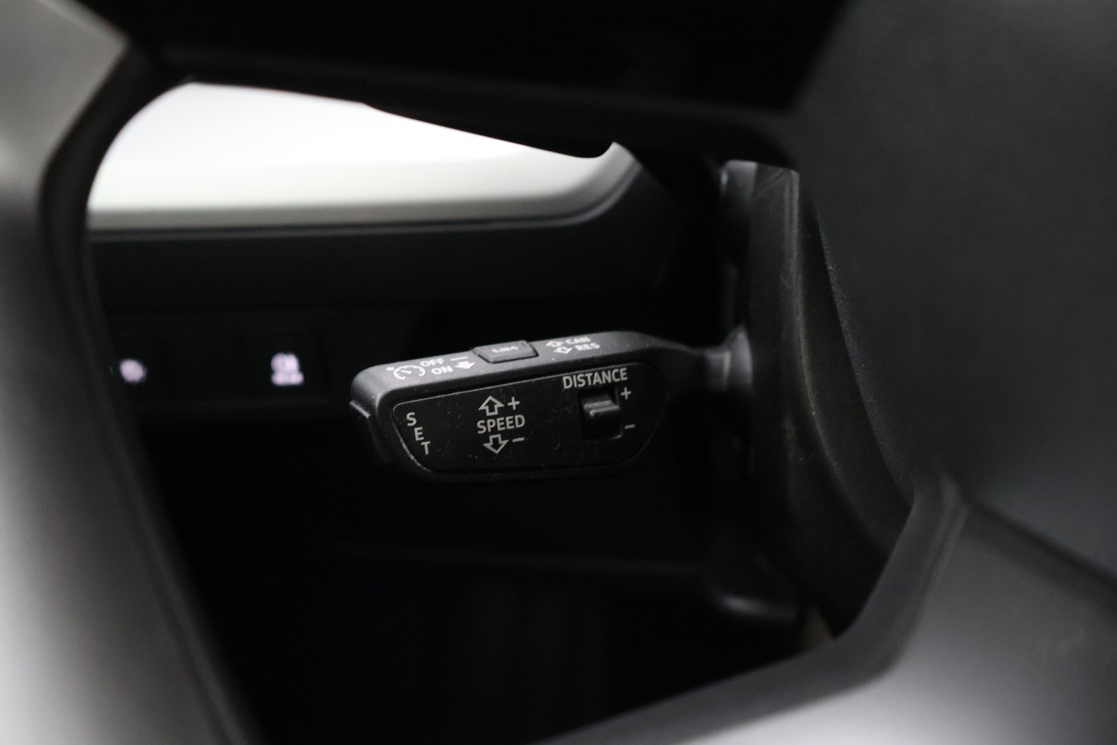 AUDI Q4 e-tron 2023