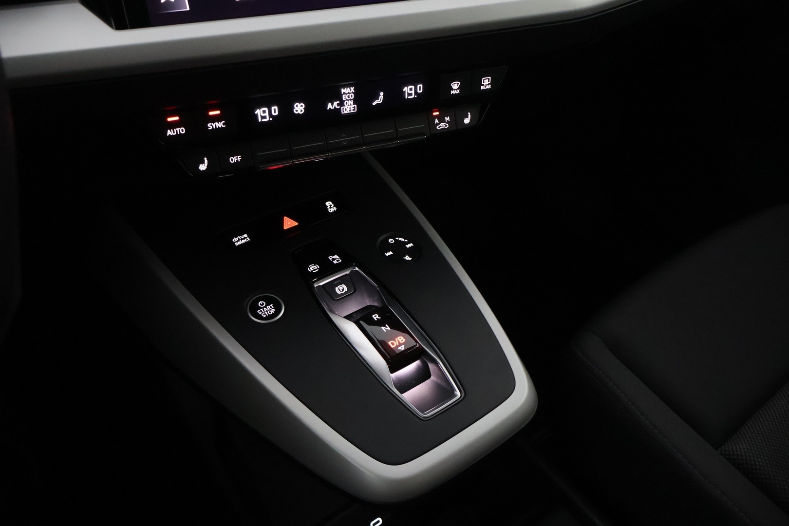 AUDI Q4 e-tron 2023