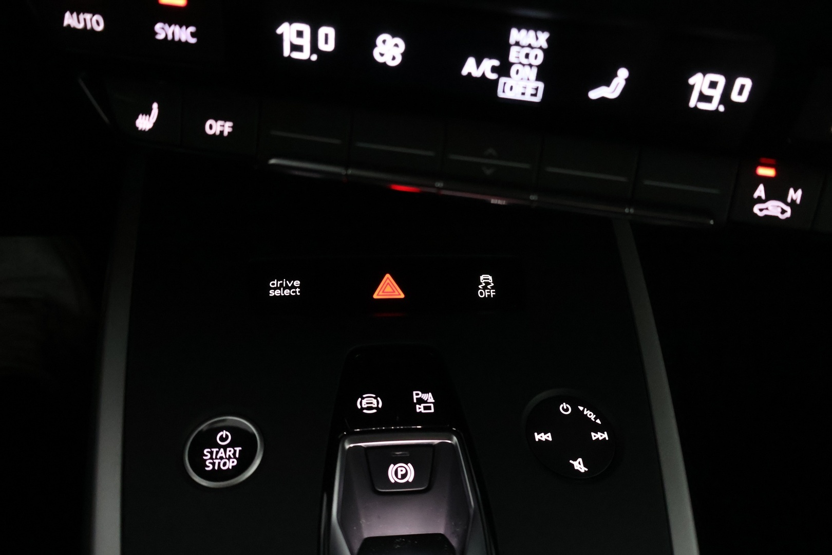 AUDI Q4 e-tron 2023