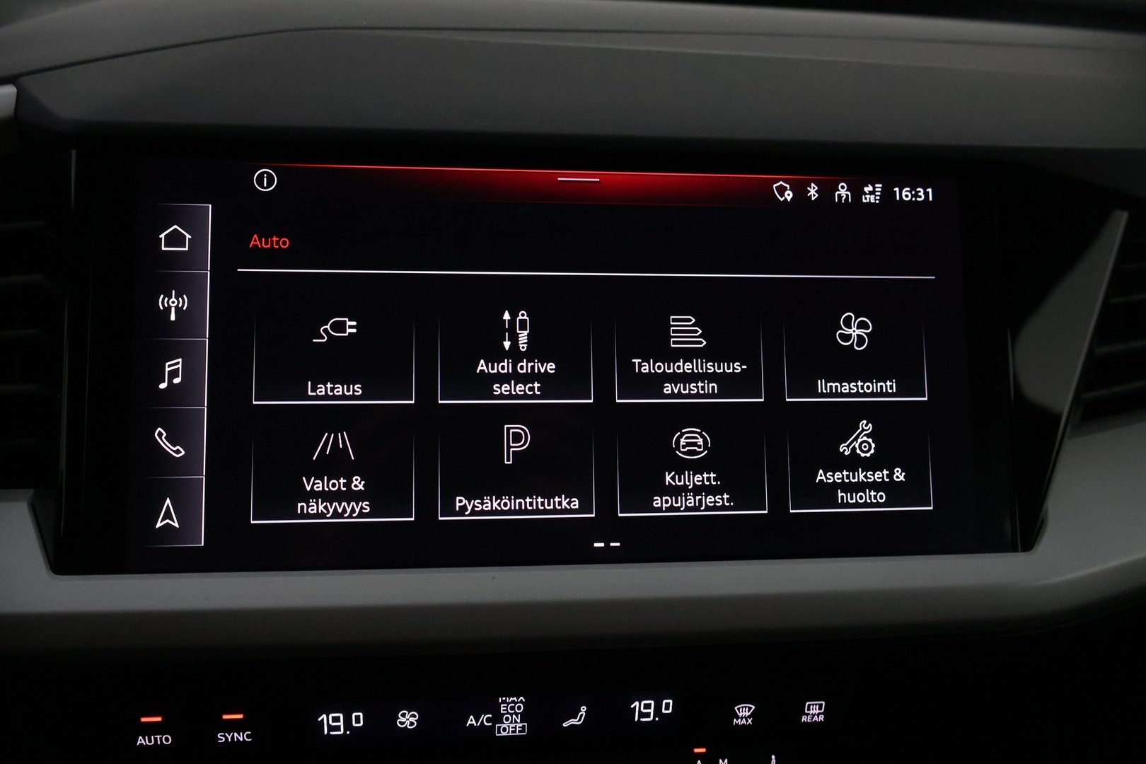 AUDI Q4 e-tron 2023