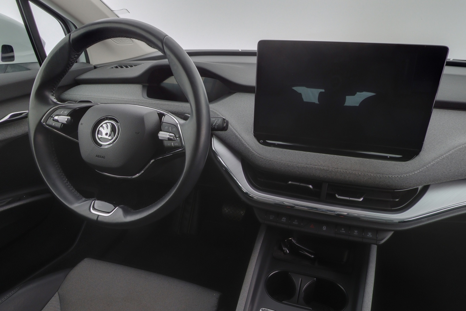 SKODA Enyaq 2023