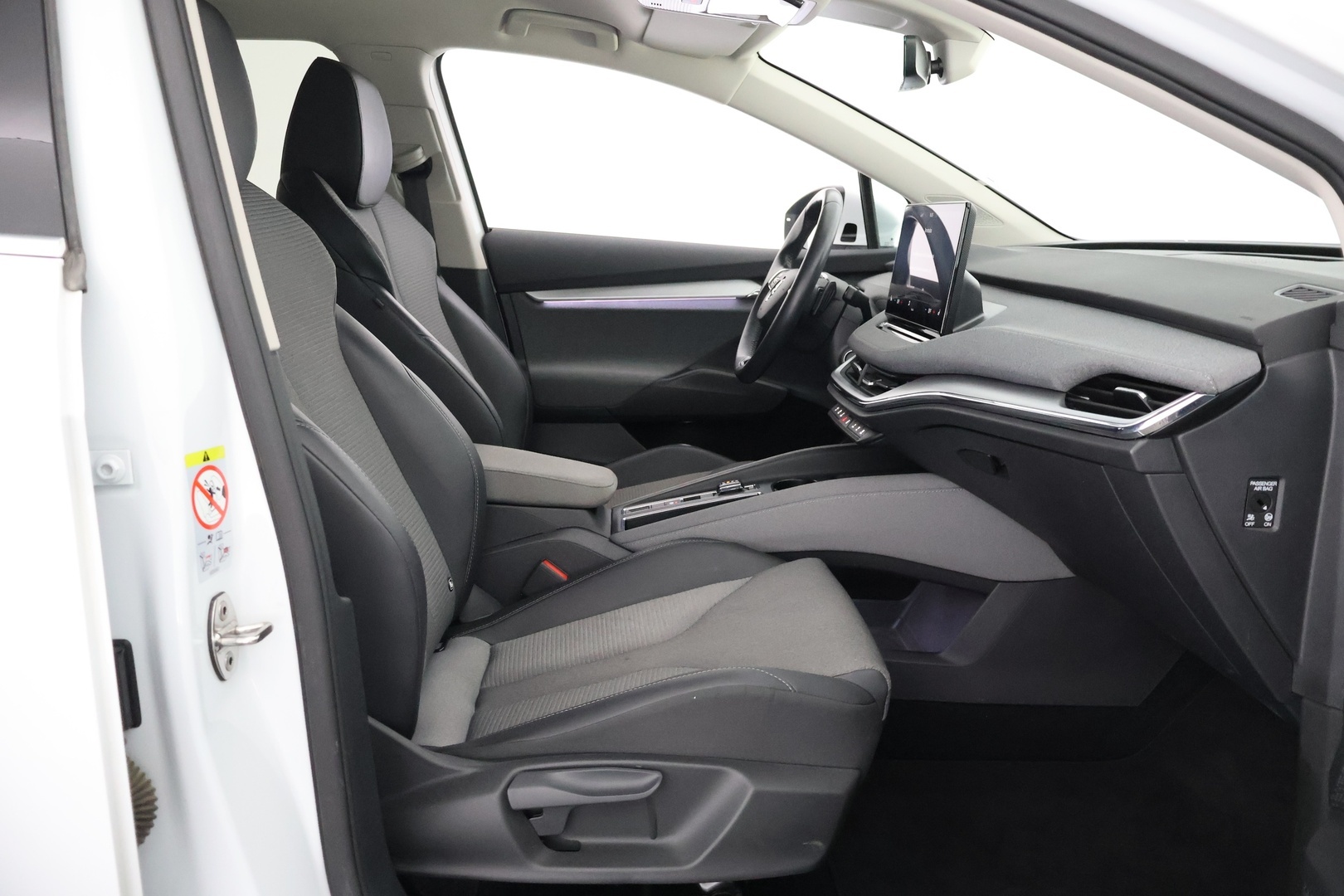 SKODA Enyaq 2023