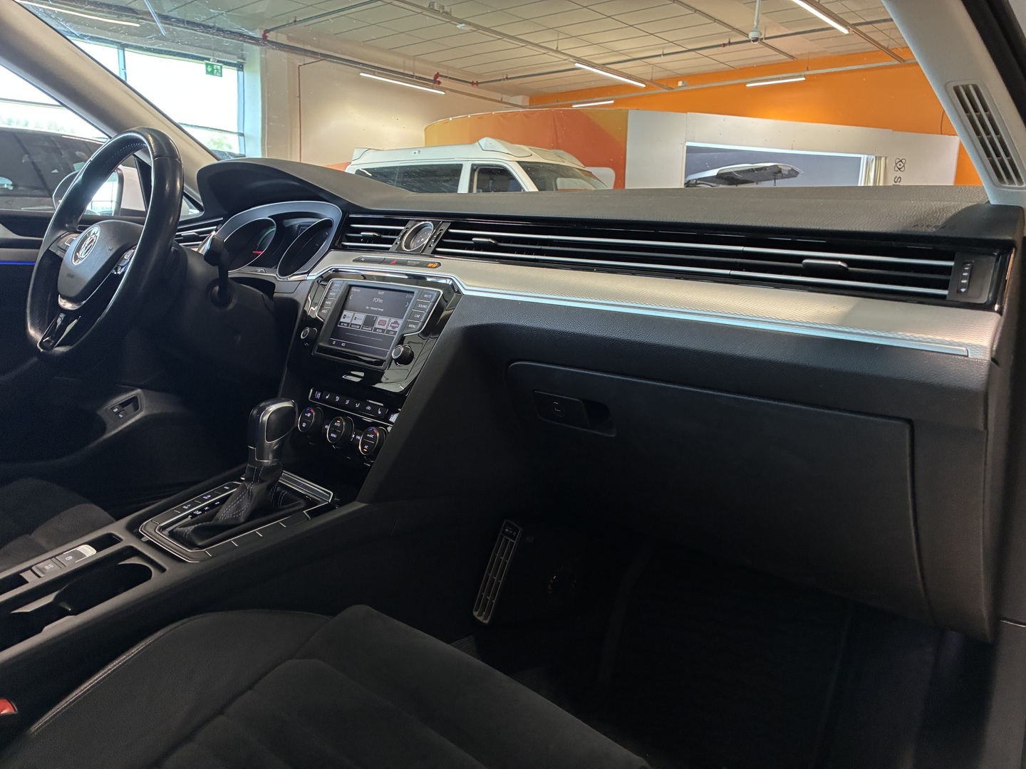 VOLKSWAGEN Passat 2017