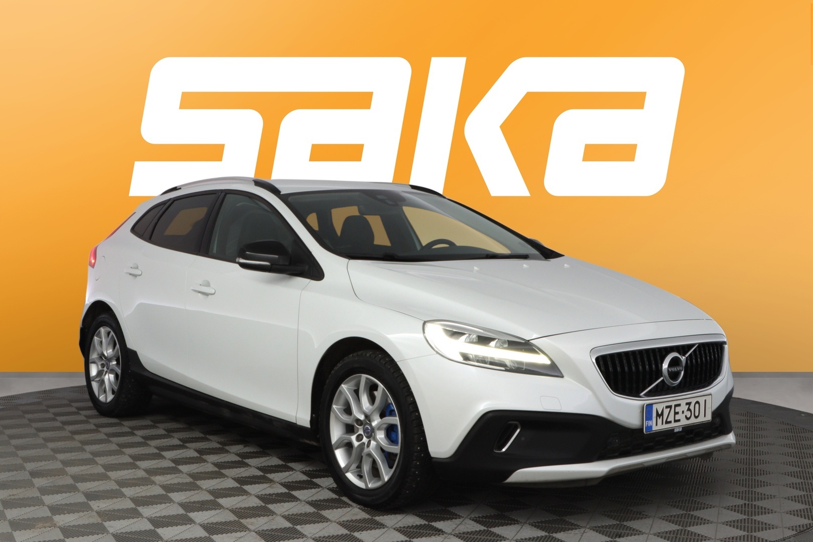 VOLVO V40 Cross Country 2017