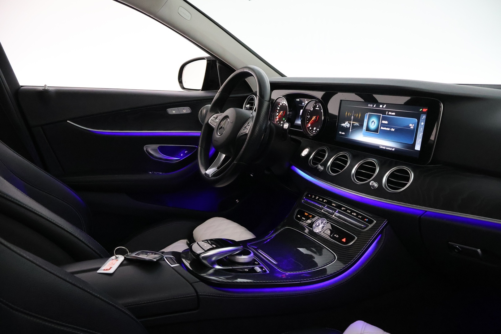 MERCEDES-BENZ E 2017