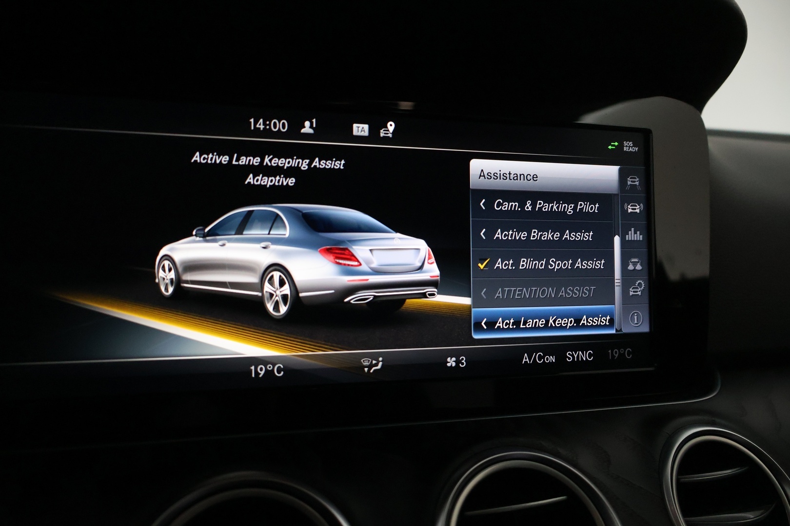 MERCEDES-BENZ E 2017