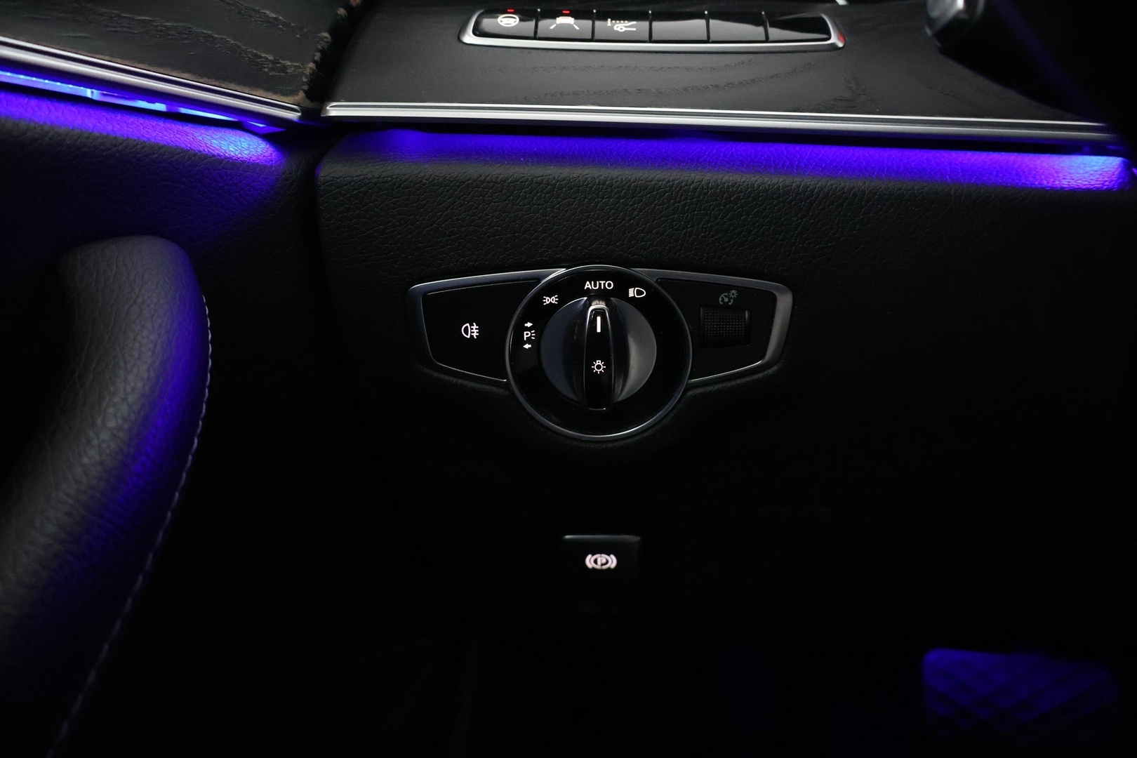 MERCEDES-BENZ E 2017