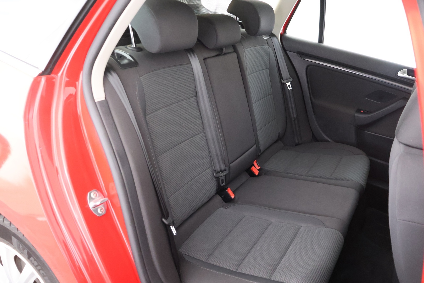 VOLKSWAGEN Golf 2012