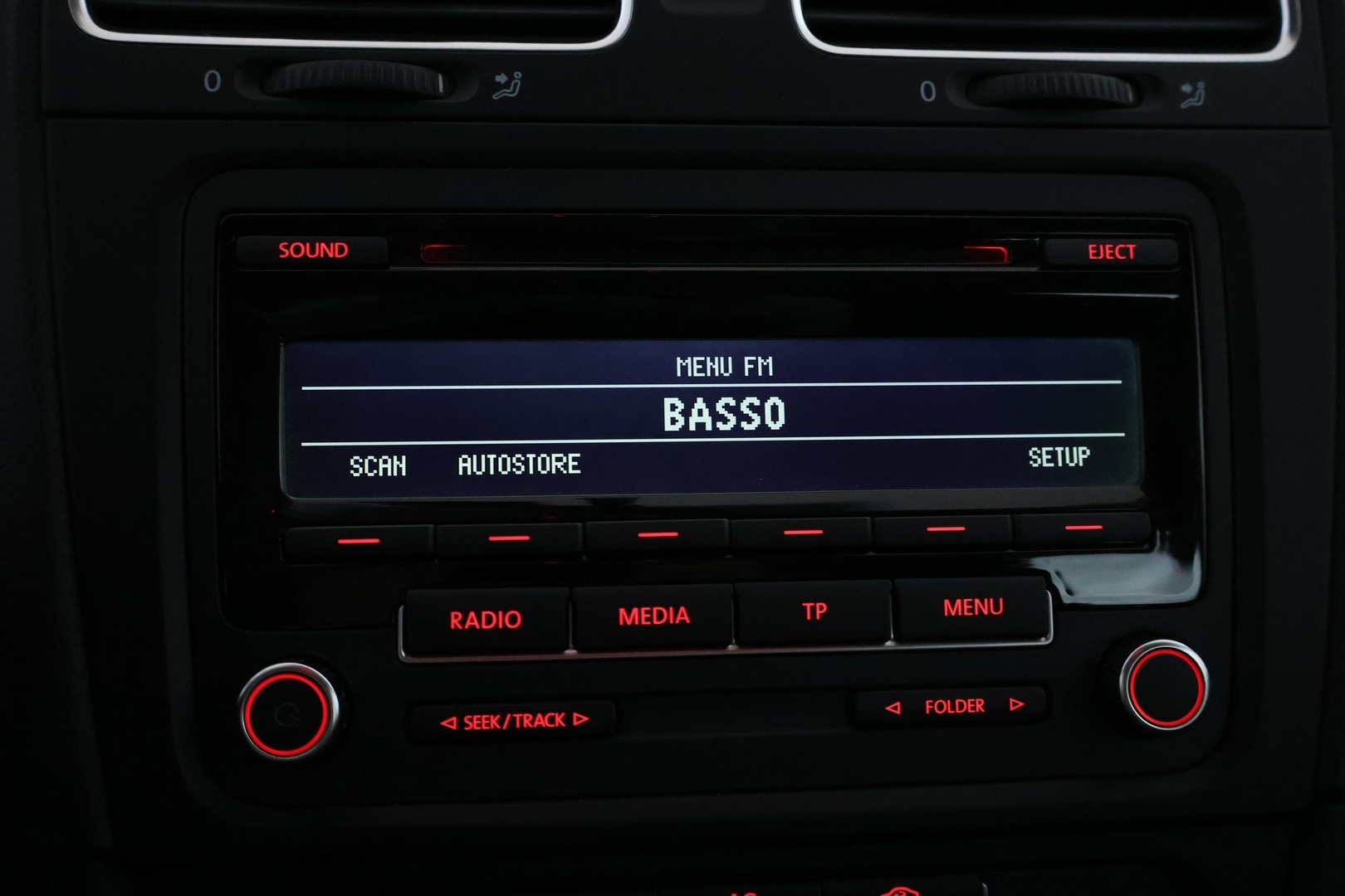VOLKSWAGEN Golf 2012