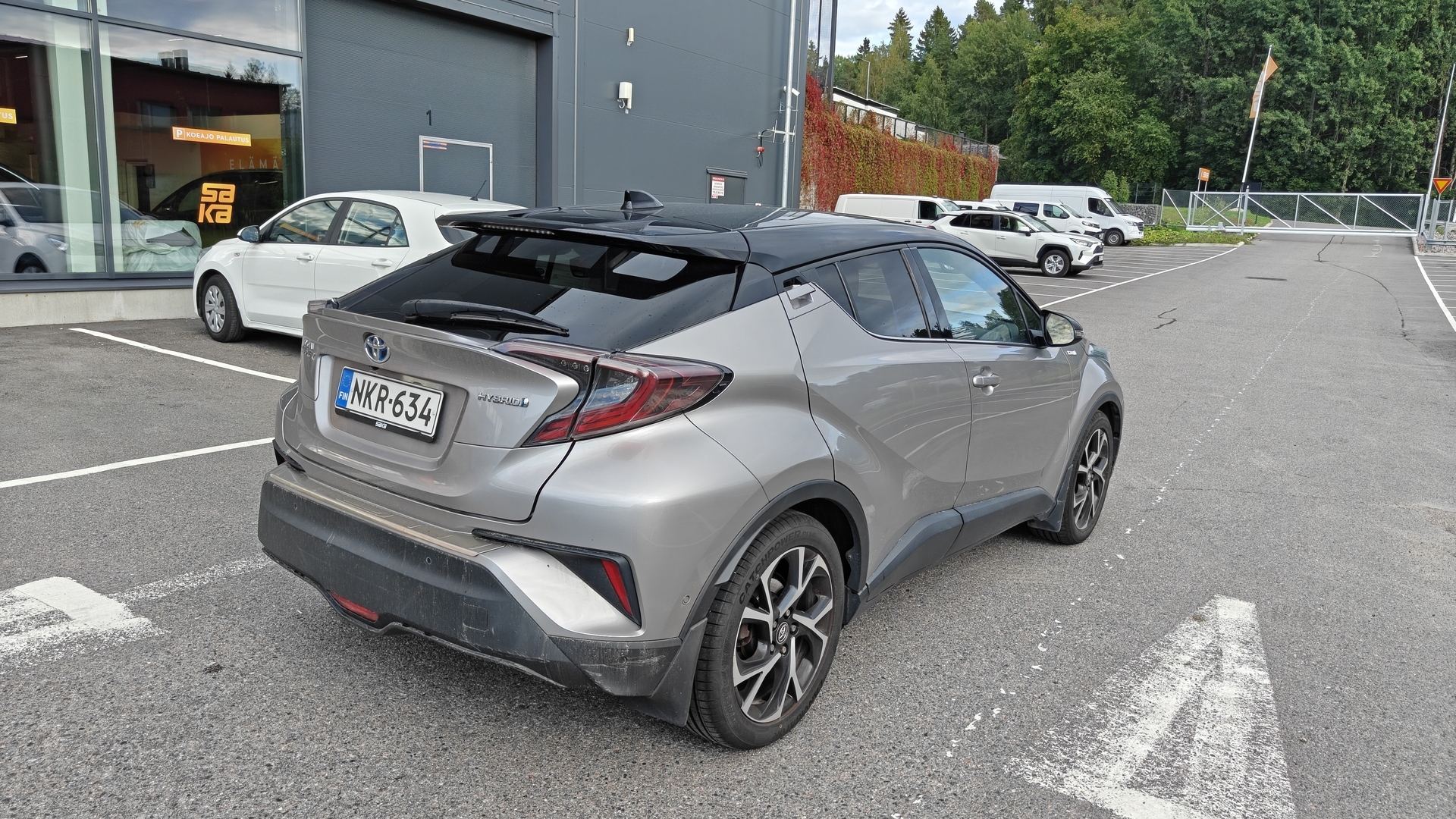 TOYOTA C-HR 2017