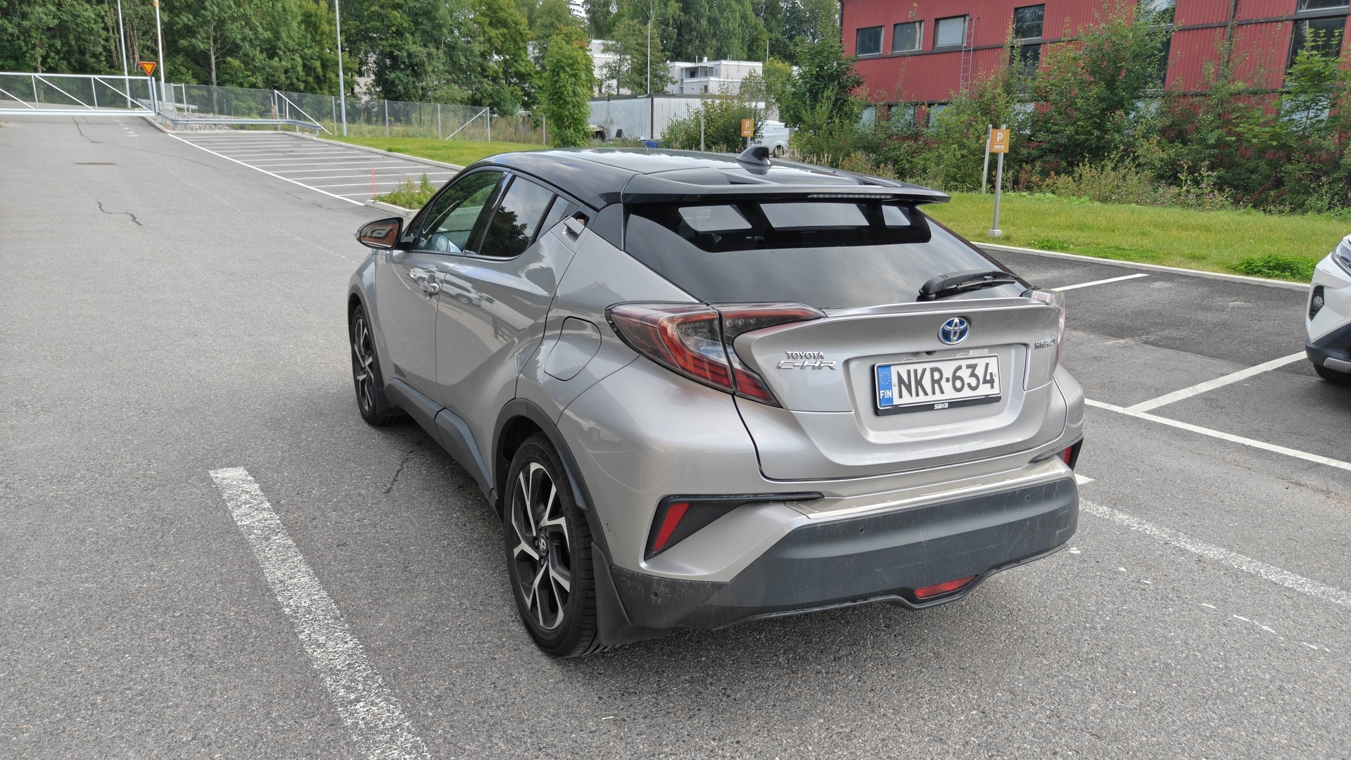 TOYOTA C-HR 2017