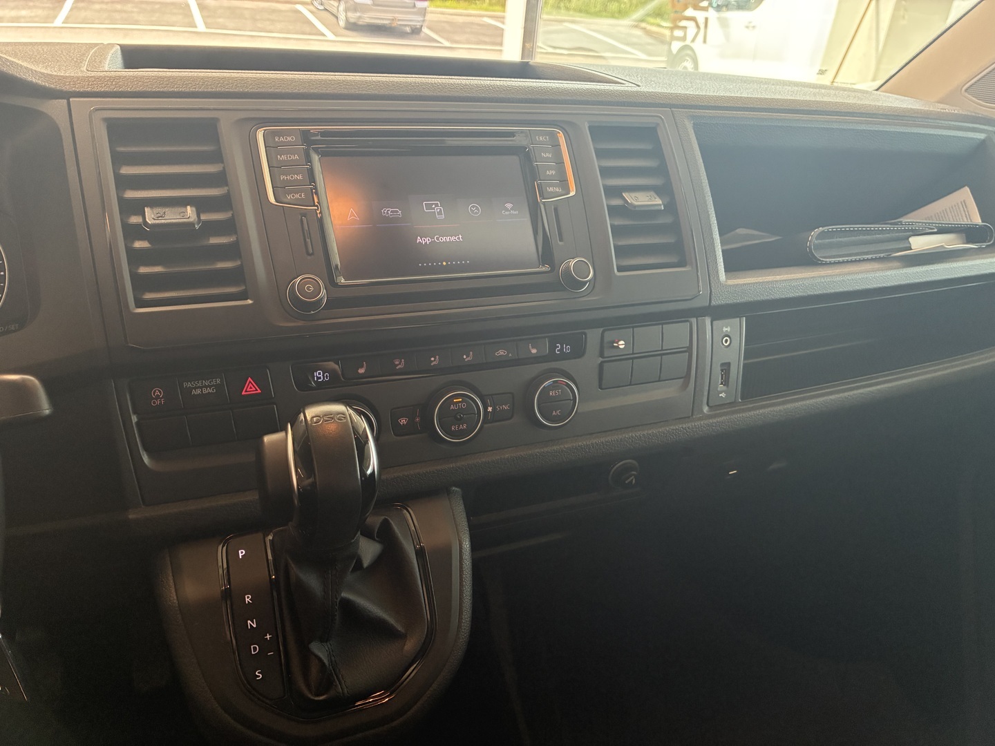 VOLKSWAGEN Caravelle 2019