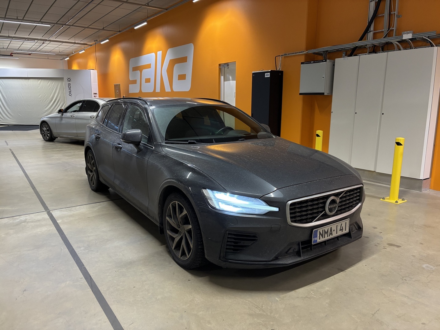 VOLVO V60 2020