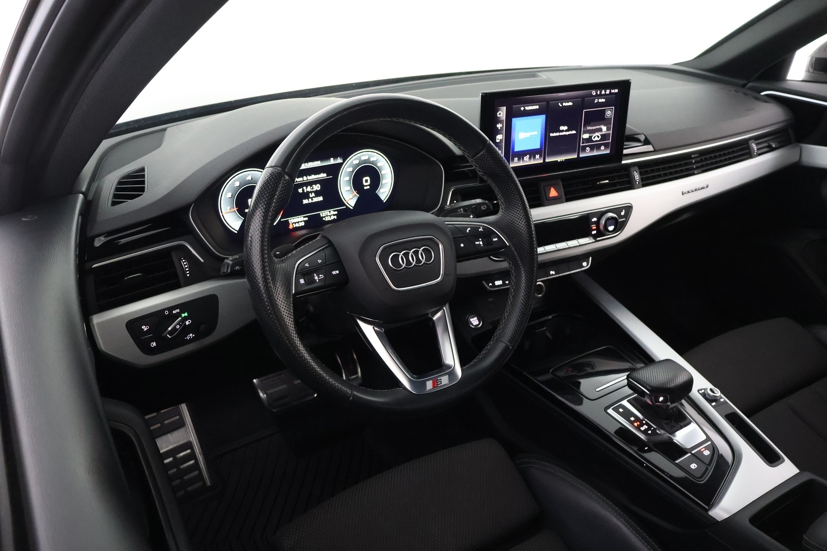 AUDI A4 2021