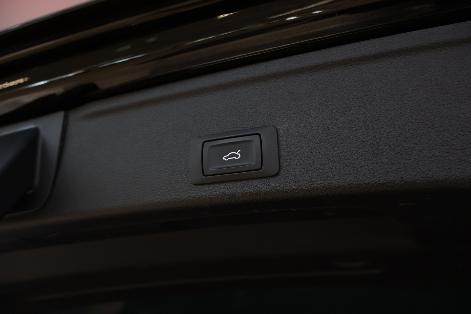 AUDI A4 2021