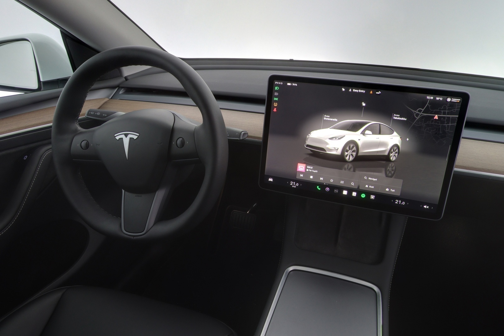 TESLA Model Y 2022