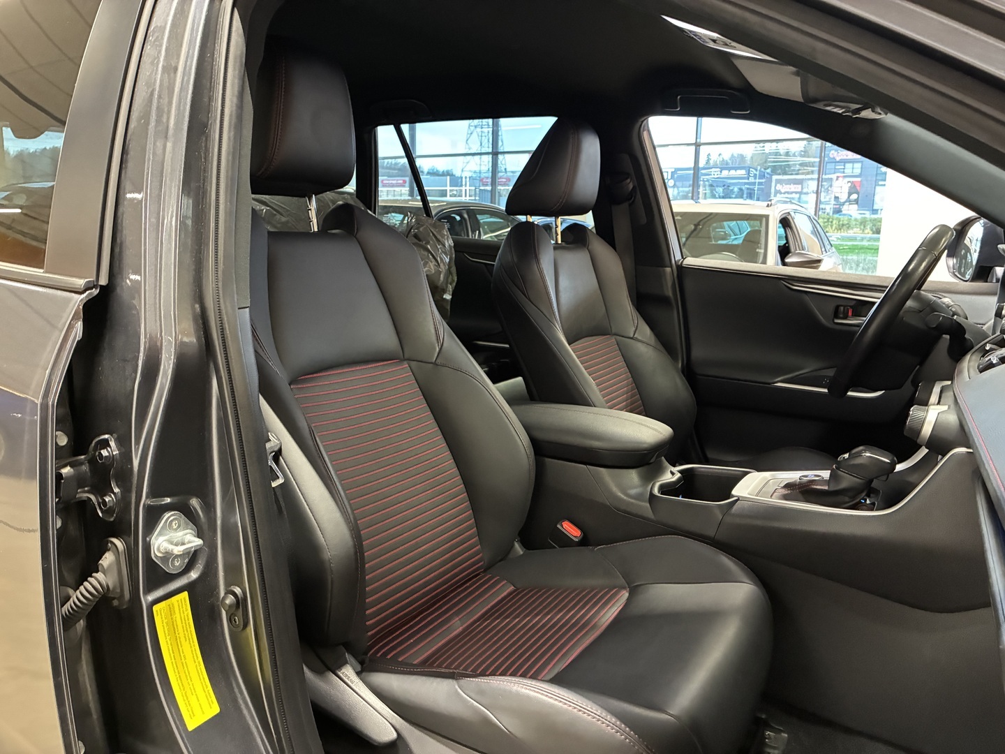 TOYOTA RAV4 Plug-in 2023