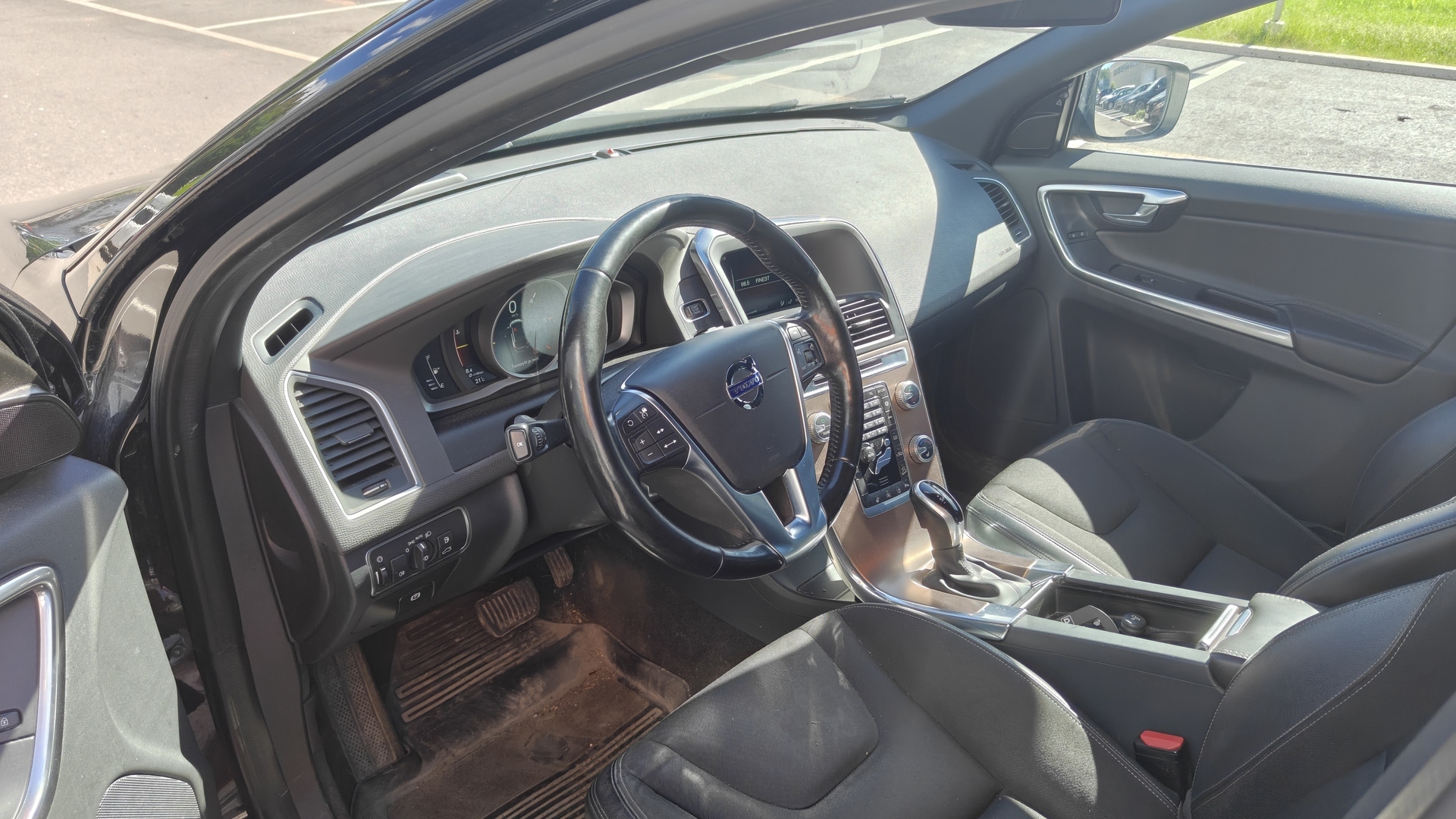 VOLVO XC60 2016