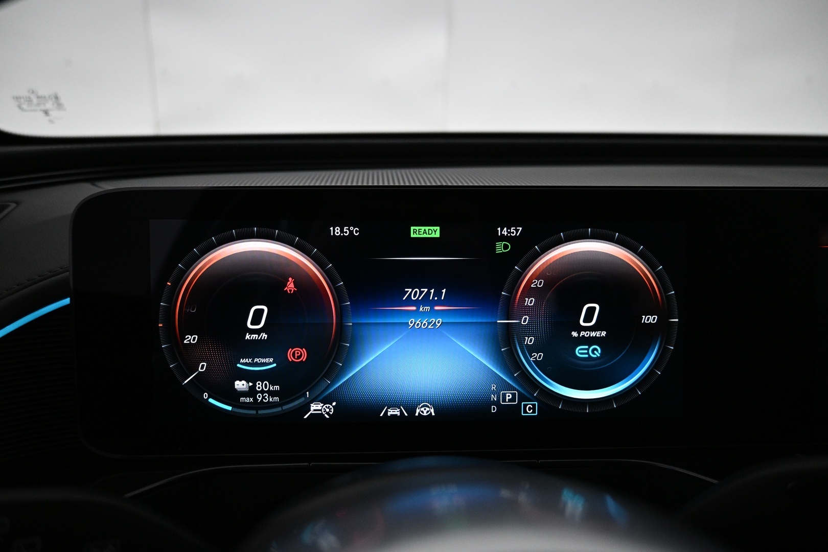 MERCEDES-BENZ EQC 2022