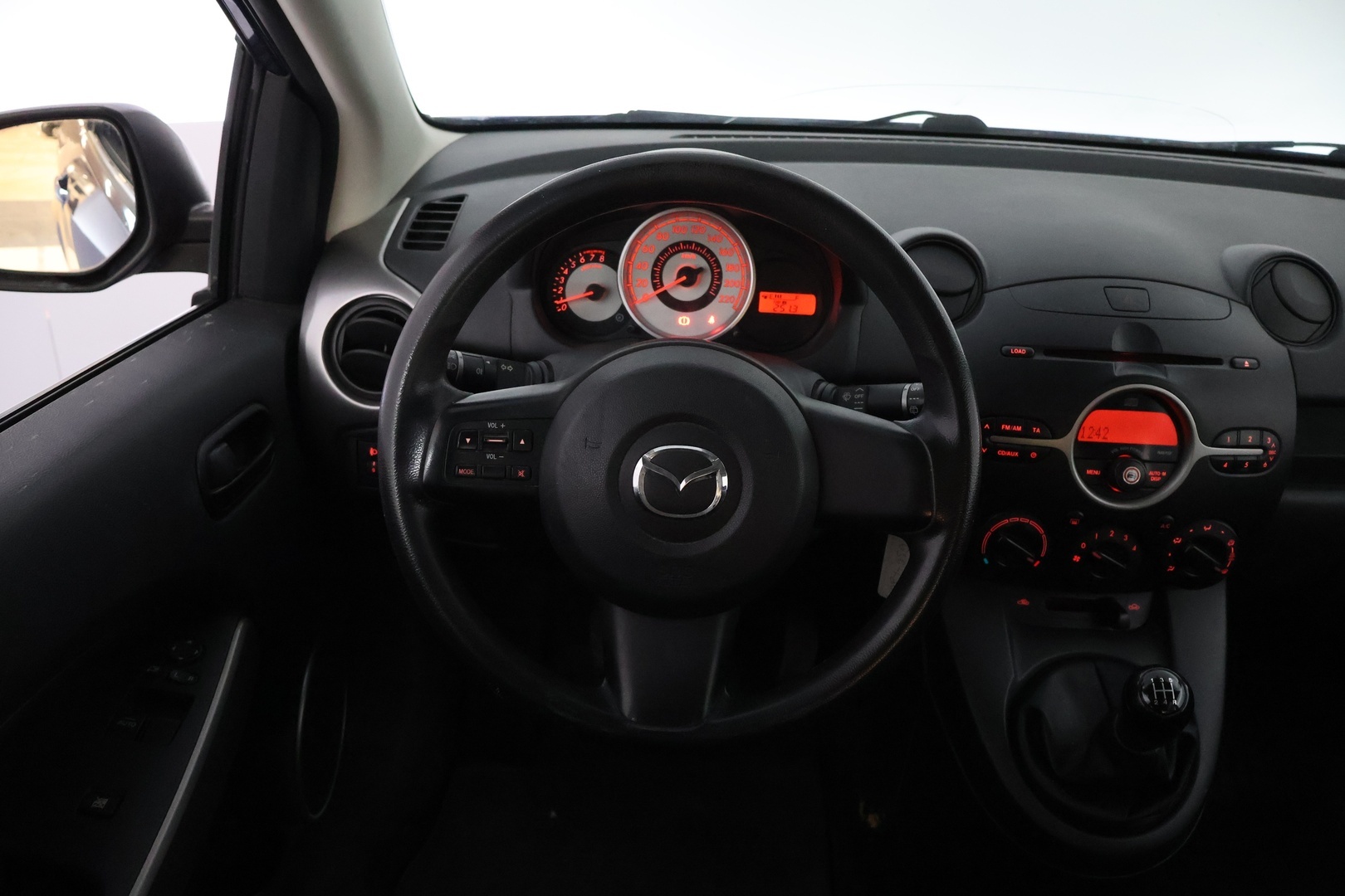 MAZDA Mazda2 2008