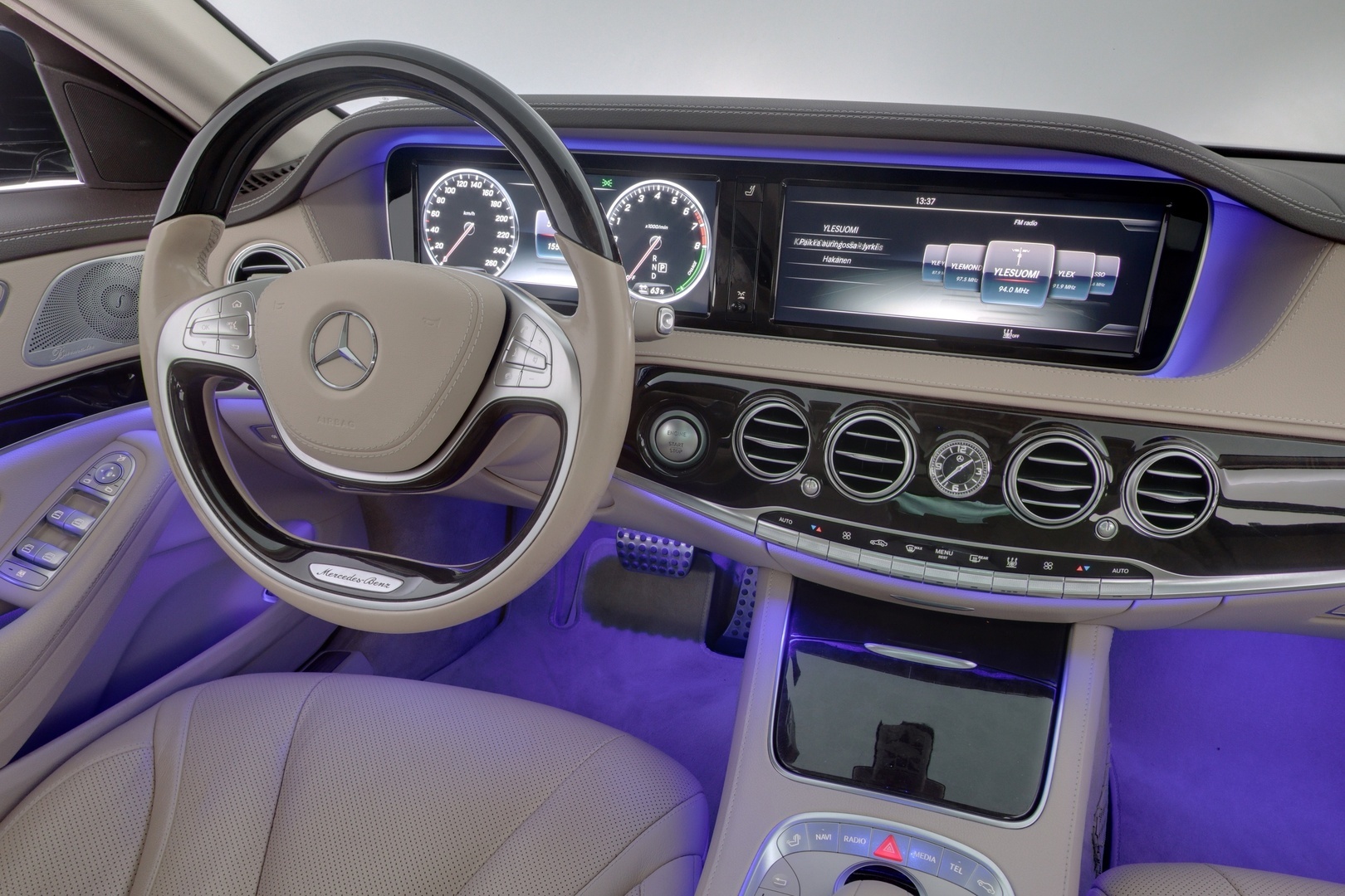 MERCEDES-BENZ S 2015