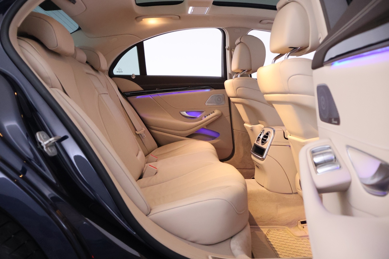 MERCEDES-BENZ S 2015