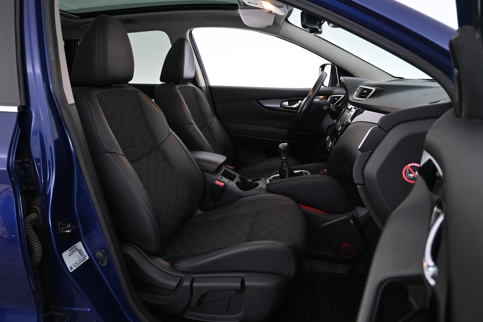 NISSAN Qashqai 2015