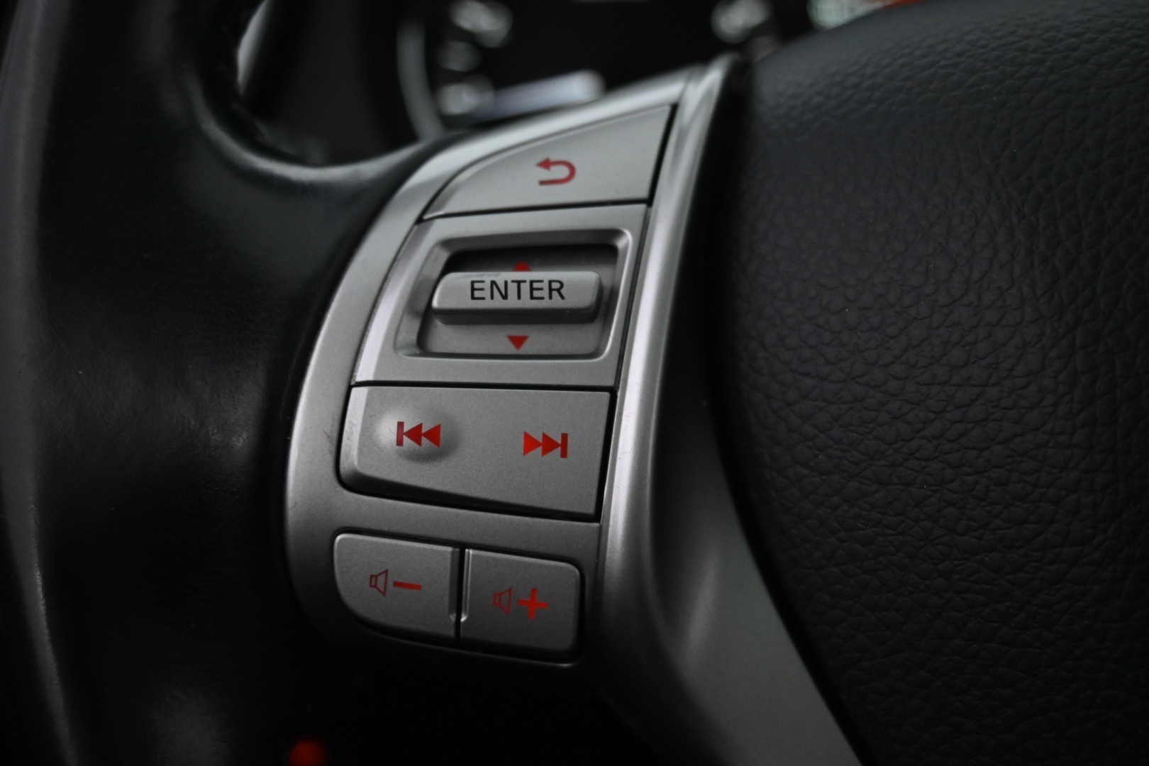 NISSAN Qashqai 2015