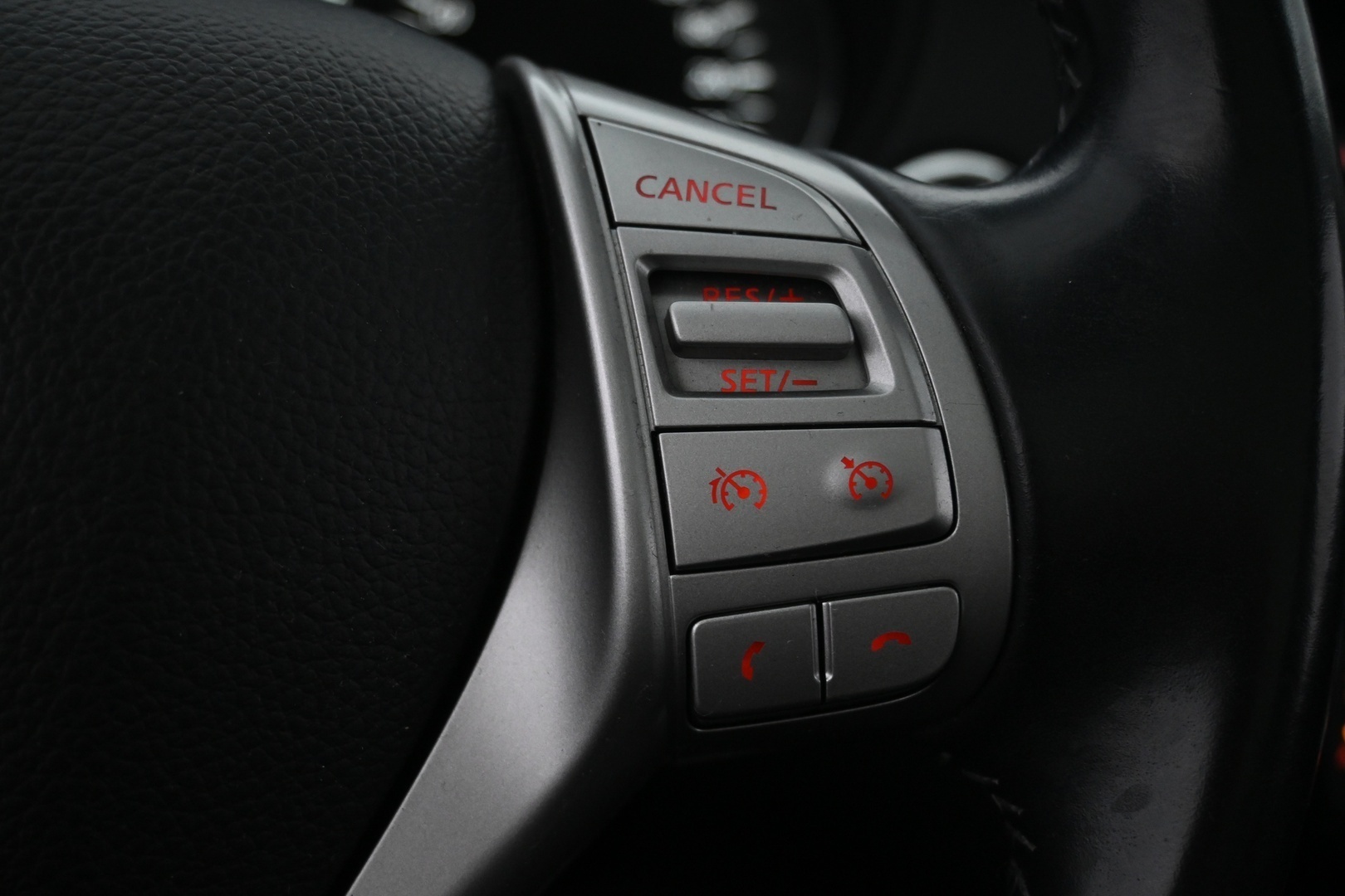NISSAN Qashqai 2015