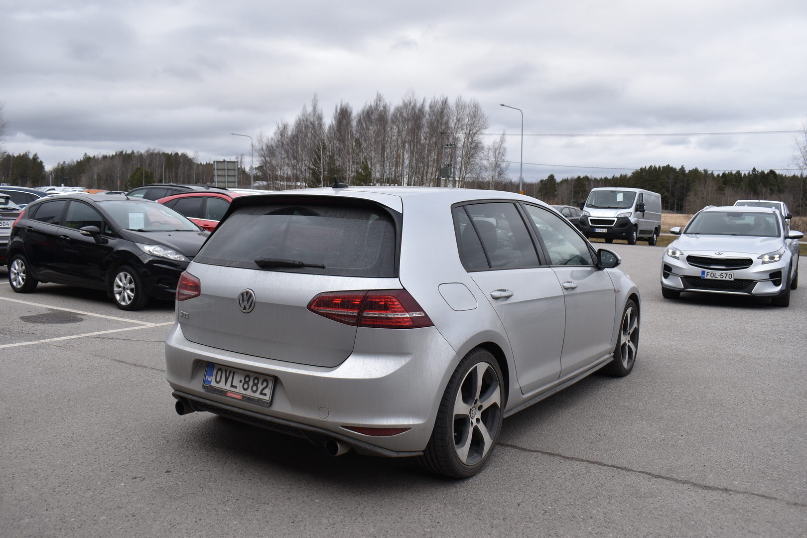 VOLKSWAGEN Golf 2015