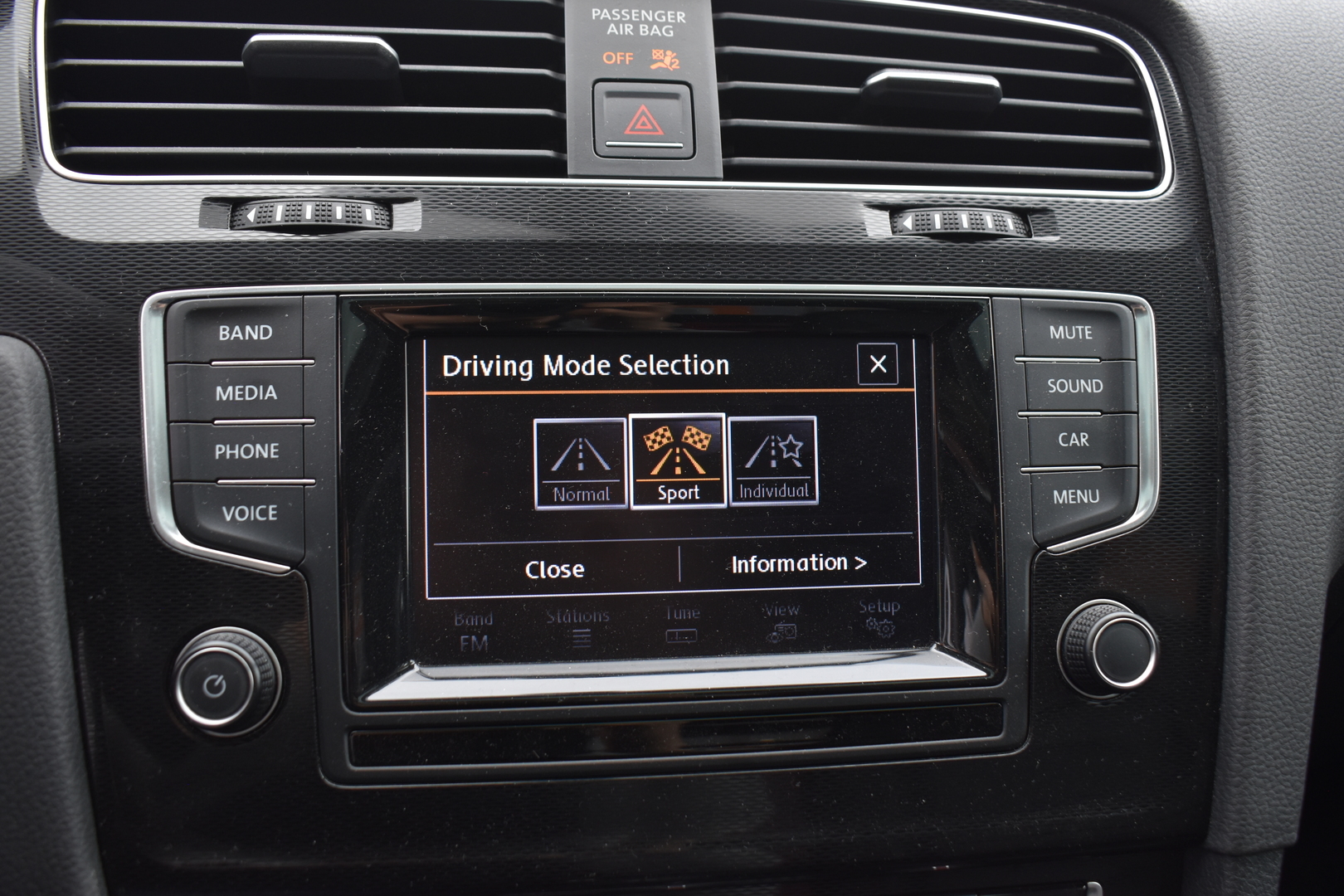 VOLKSWAGEN Golf 2015