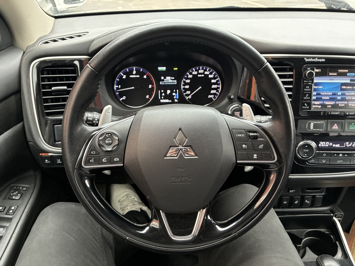 MITSUBISHI Outlander 2018