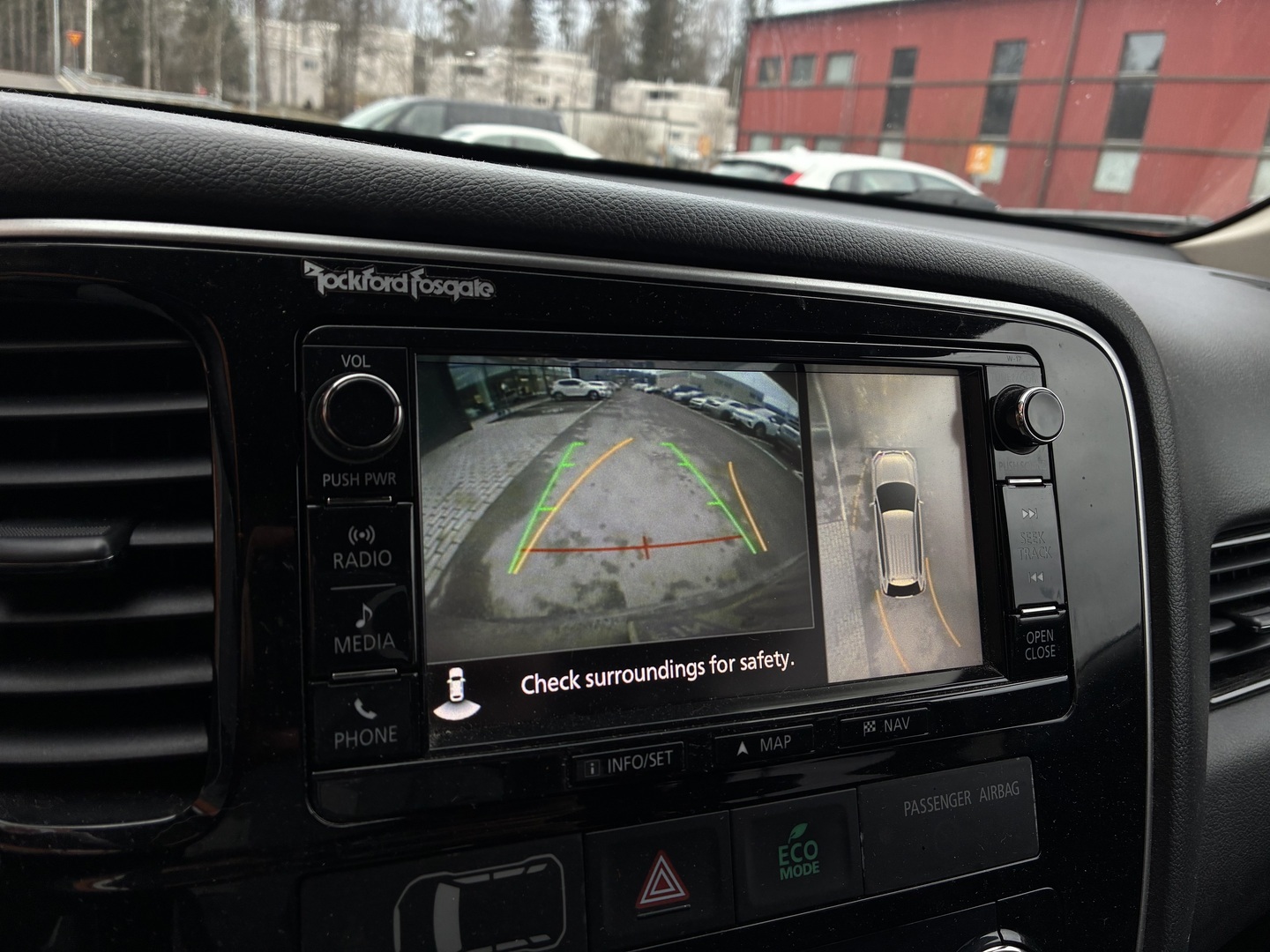 MITSUBISHI Outlander 2018