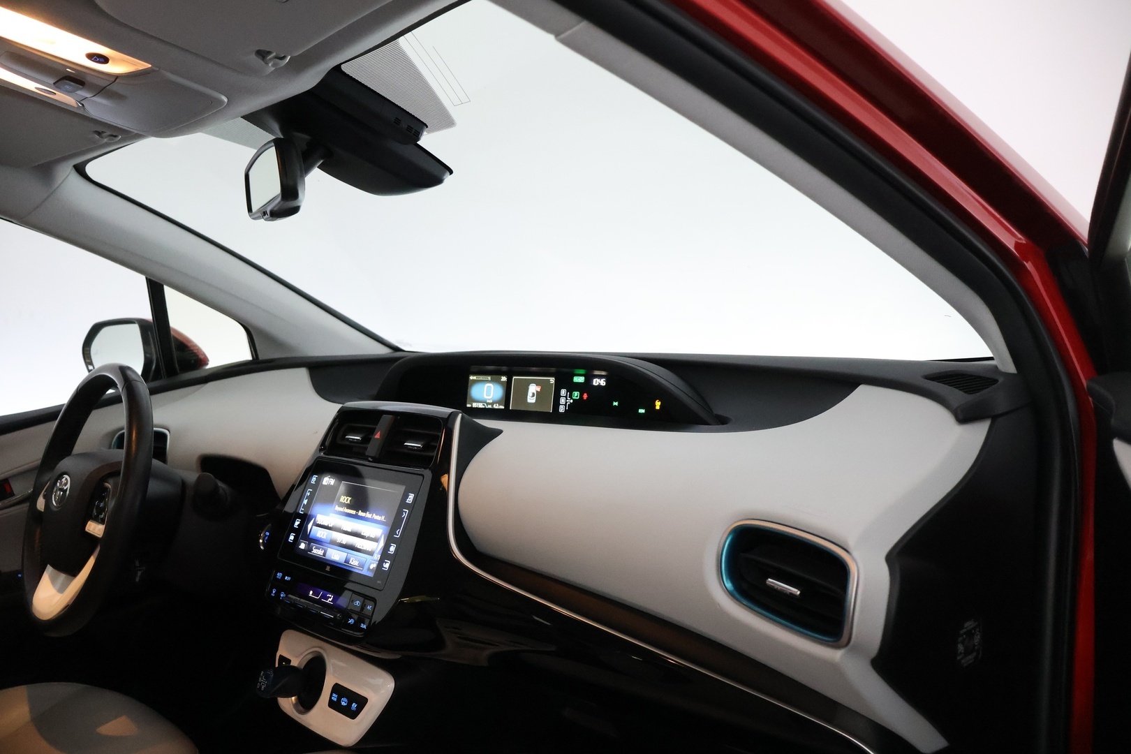 TOYOTA PRIUS 2017