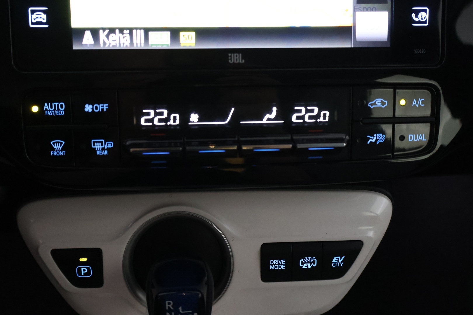 TOYOTA PRIUS 2017