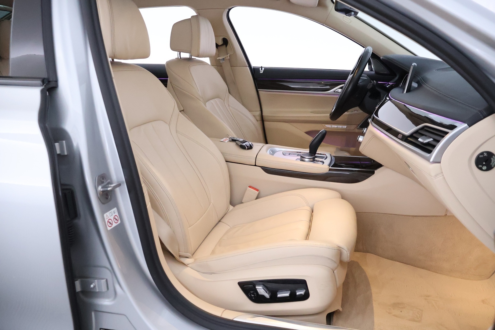 BMW 740 2018