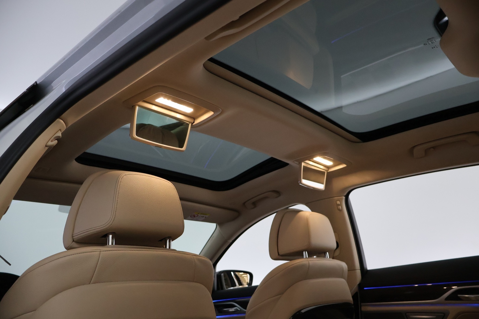 BMW 740 2018