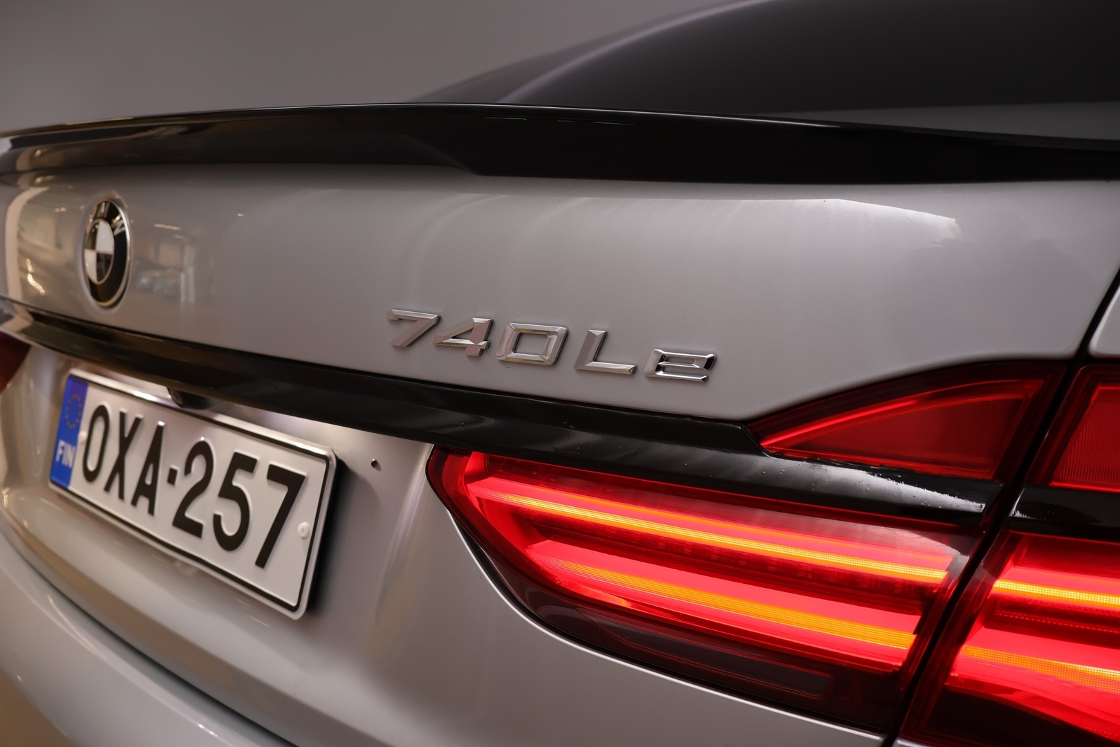 BMW 740 2018