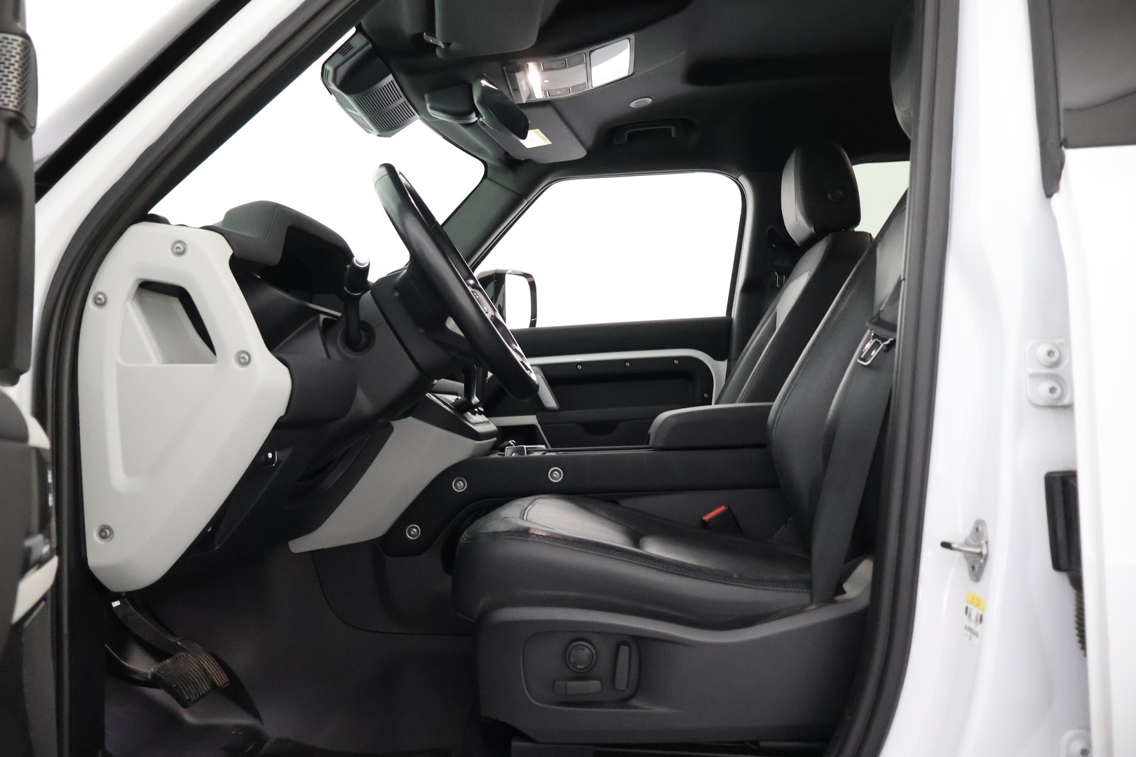 LAND ROVER Defender 2023