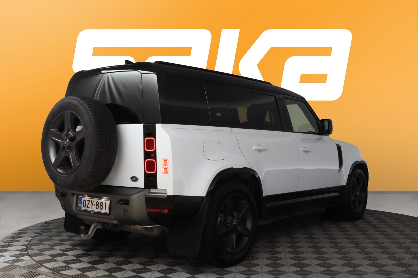 LAND ROVER Defender 2023
